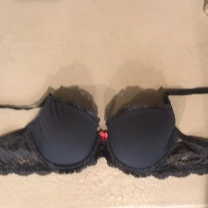 Victoria’s Secret Dream Angels Demi cup bra